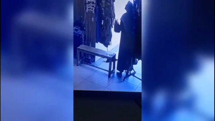 TRAGIS: Ibu Muda di Ponorogo Akhiri Hidup Diduga Akibat Tekanan Sosial Media