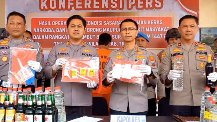 Sambut Bulan Suro, Polres Trenggalek Ungkap Peredaran Narkoba dan Miras Ilegal