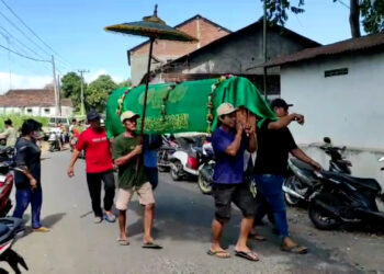 Pesta Miras, Dua Orang Tewas Dan Satu Kritis