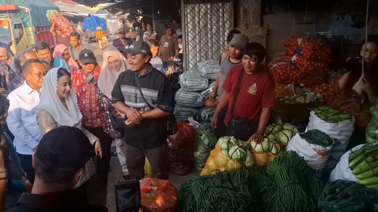 Wamendag Dorong Digitalisasi Pasar Tradisional Saat Kunjungi Pasar Grosir Ngronggo