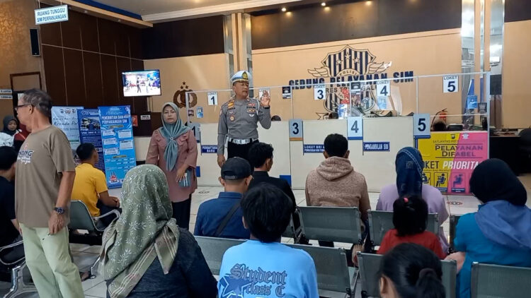 Libur Sekolah Permohonan SIM Baru di Trenggalek Meningkat Hingga 70 Persen