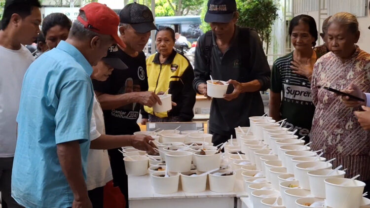 Lapas Tulungagung Gelar Program Jumat Berkah, Bagikan Ratusan Porsi Sarapan Gratis bagi Warga Kurang Mampu