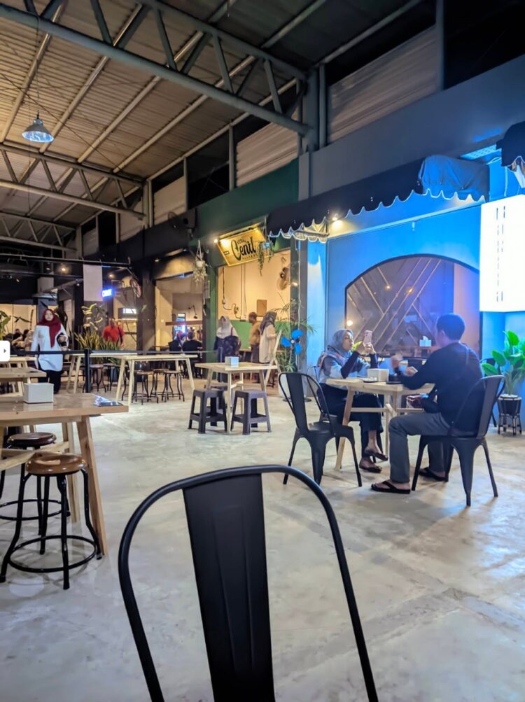 Peralihan Musik Di Tempat Nongkrong Di Kediri, Menghindari Masalah Royalti