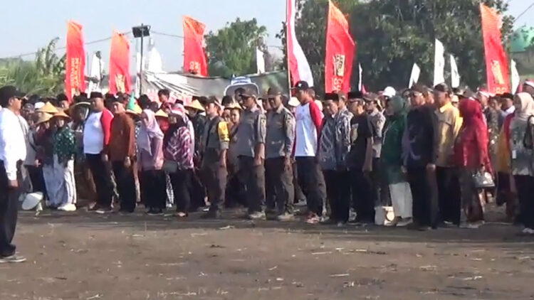 Petani Dan Seluruh Elemen Masyarakat Adakan Upacara Kemerdekaan RI