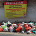 Warga Tetap Buang Sampah di Jalan Protokol Pare-Kandangan Meski Sudah Ada Larangan