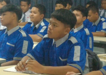 Siswa SMK di Kediri Iuran Dari Uang Saku Untuk Membelikan Sepatu Temannya