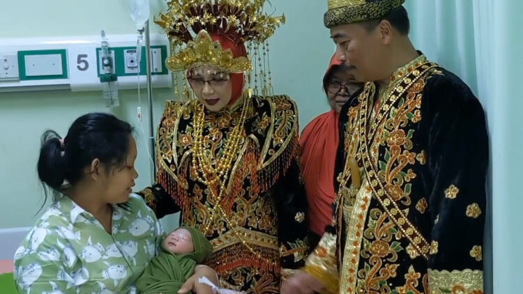 Seorang Ibu Di Trenggalek Lahirkan Bayi Di Hari Kemerdekaan