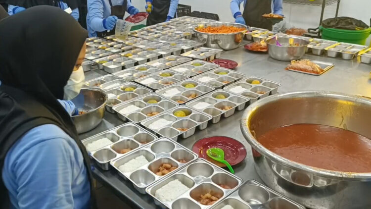 Komunitas Peternak Ayam Blitar Bangun Dapur MBG