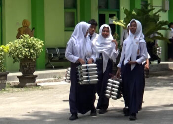 Program Makan Bergizi Gratis di SMPN 1 Jombang Dikeluhkan, Menu Tak Merata hingga Molor Pengiriman