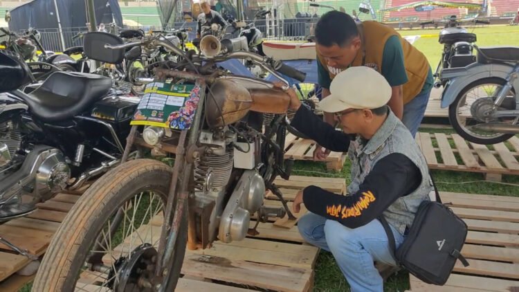 Ribuan Motor Antik Meriahkan Jambore Nasional ke-30 MACI di Madiun