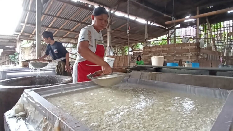 Harga Kedelai Turun, Pengrajin Tahu Tempe Blitar Bernapas Lega