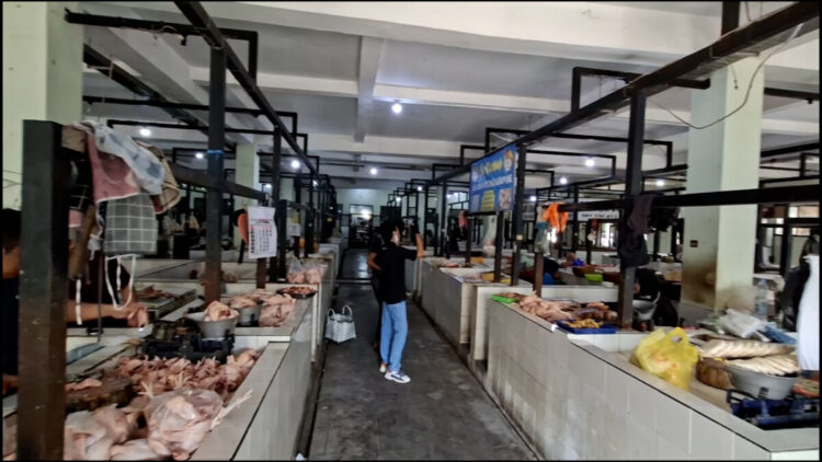 Harga Daging Ayam di Kabupaten Madiun Merangkak Naik, Pedagang Sepi Pembeli