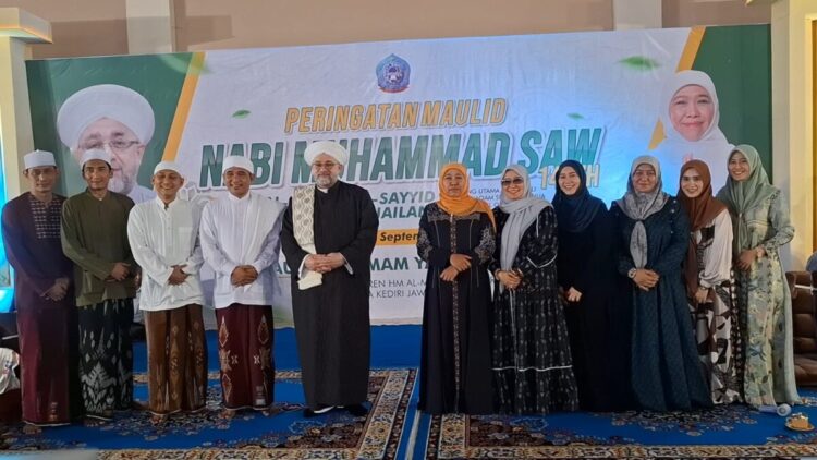 Hadiri Peringatan Maulid Nabi, Gubernur Khofifah Wacanakan Kitab Ajaran Abdul Qadir Al -Jailani Masuk Kurikulum