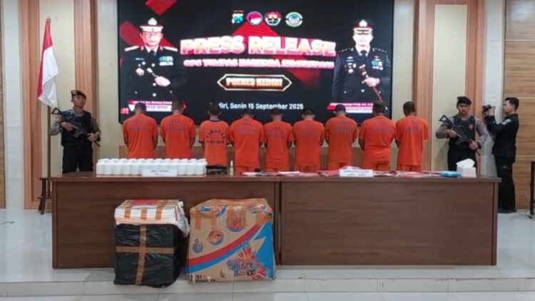 Polisi Ringkus Sindikat Peredaran Narkoba dan Obat Keras