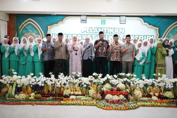 Pelantikan PC Fatayat NU, Mbak Wali: Bersama Kita Bangun Kota Kediri yang Mapan