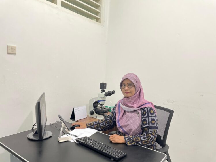 Dedikasi Tenaga Analis Laboratorium RSUD Kilisuci di Balik Hasil Cepat dan Akurat