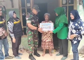 Bakti Sosial Prima HUT TNI Ke-80, Koramil Pesantren Bagikan 80 Paket Sembako