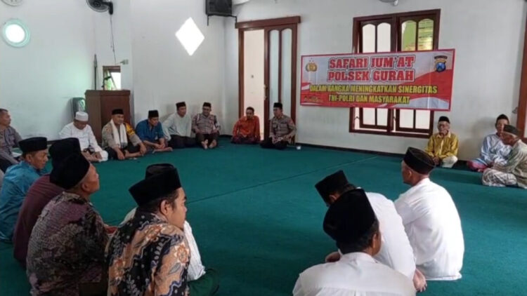 Polisi Blusukan Kamtibmas Jemput Bola Selesaikan Permasalahan Warga di Desa