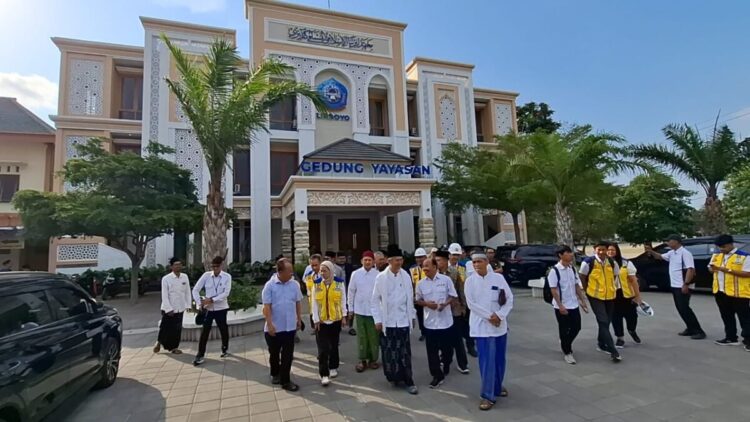 Dirjen Cipta Karya Kementerian PU Pantau Pembangunan Pondok Pesantren Lirboyo