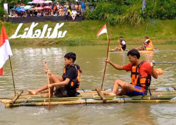 Balap Gethek Perdana Meriahkan Likaliku Festival Sungai Trenggalek