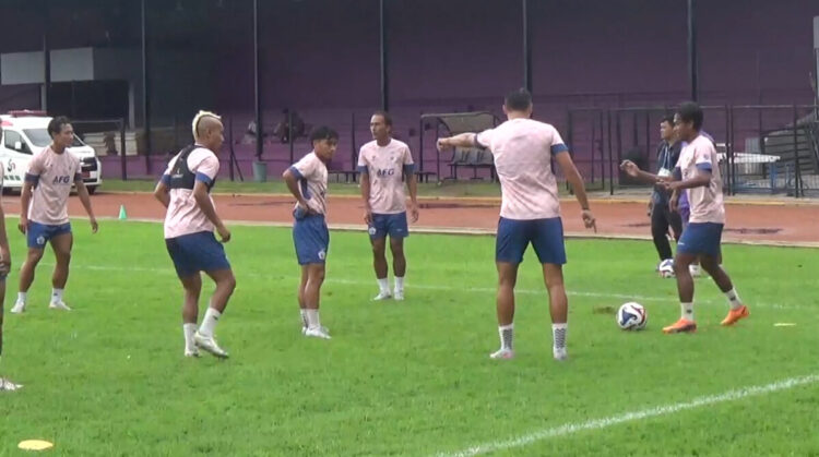 Persik Kediri Bidik Kemenangan Saat Jamu Semen Padang