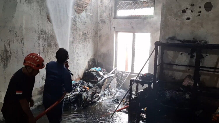 Rumah Terbakar Saat Ditinggal Kerja, Kerugian Puluhan Juta Rupiah