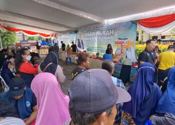 Pasar Murah HUT Provinsi Jatim Diserbu Ratusan Warga
