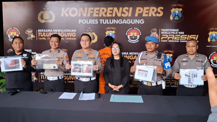 Bus Harapan Jaya Senggol Motor  di Tulungagung, Satu Orang Meninggal Dunia