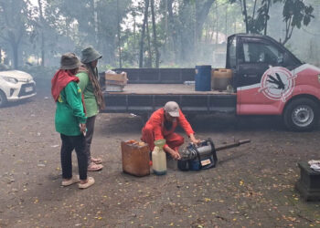 Tekan Populasi Nyamuk, Dinkes Lakukan Pengasapan