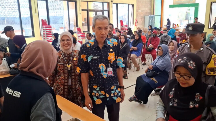 Operasi Pasar Murni Diserbu Warga, Harga Beras Mahal Jadi Pemicu