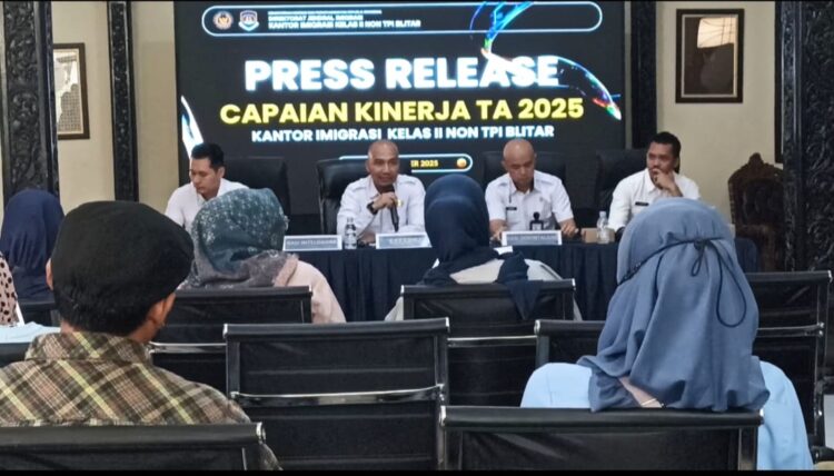 Sepanjang 2025, Imigrasi Blitar Terbitkan 32.571 Paspor, Raup PNBP Rp.17,1 Miliar