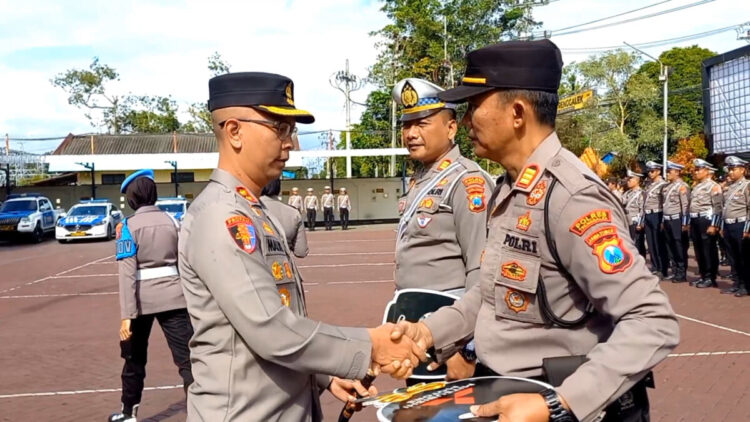 Satlantas Polres Trenggalek Terima Mobil Dinas Baru dan Raih Penghargaan