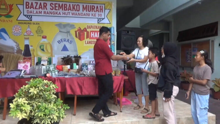 Wandani Tulungagung Gelar Bazar Sembako Murah Untuk Bantu Korban Bencana di Sumatera 