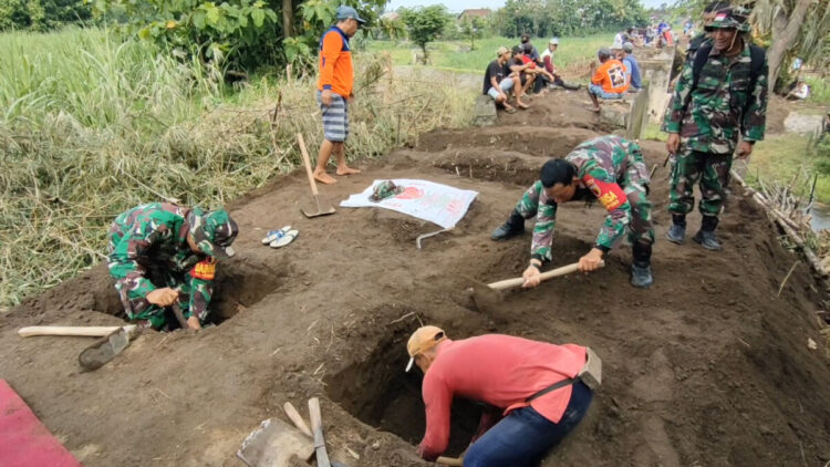 Kodim 0809 Kediri Bangun Jembatan Gantung, Perekonomian Terus Tumbuh