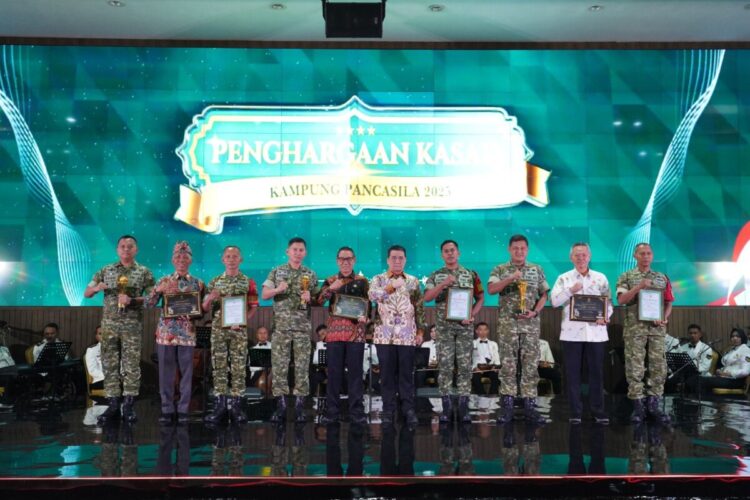 Kodim 0809/Kediri Antar Desa Canggu Badas Raih Juara Umum Kampung Pancasila 2025 Kasad Award