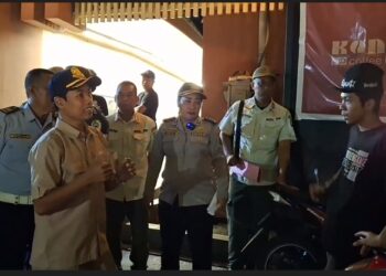 Warga Pemilik Kendaraan Berplat Nopol Tulungagung, Tak Perlu Beri Uang Pada Juru Parkir
