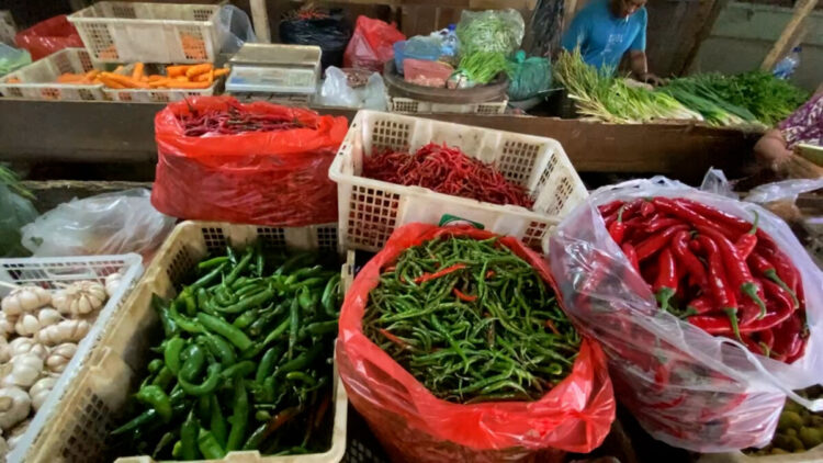 Jelang Ramadan, Harga Cabai di Kota Blitar “Pedas” Banget, Naik Tiga Kali Lipat!