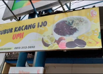 Bubur Kacang Ijo Bu Umi, Primadona Baru Gen Z di Kampung Inggris Pare, Padukan Rasa Autentik dengan Topping Kekinian