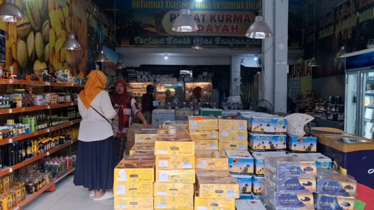Stok Menipis, Harga Kurma di Kediri Meroket hingga Rp 125 Ribu per Dus