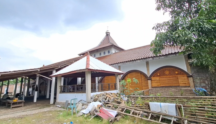 Masjid Al Alawi Banjarmlati Berdiri Sejak Abad 17