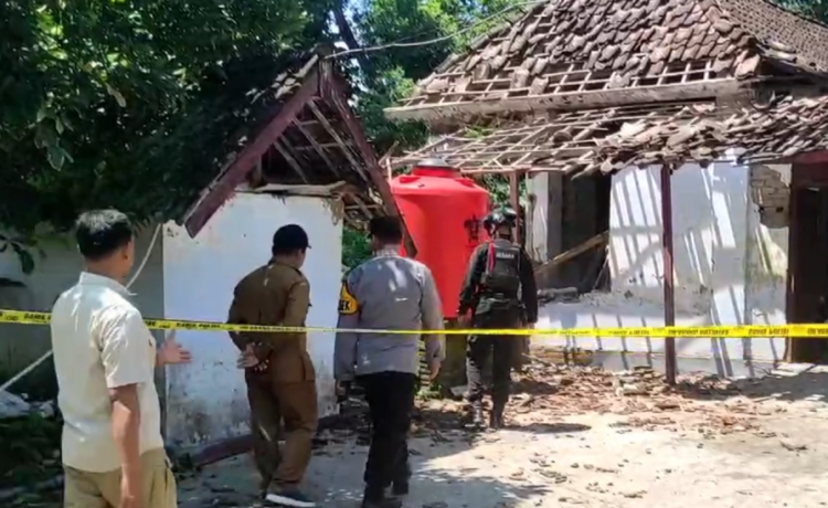 Rumah Warga Kandangan Kediri Meledak Dua Kali, Polisi Temukan Bahan Bubuk Mesiu
