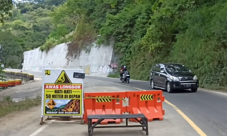 Jalan Nasional Trenggalek–Ponorogo Kembali Bisa Dilalui Usai Longsor