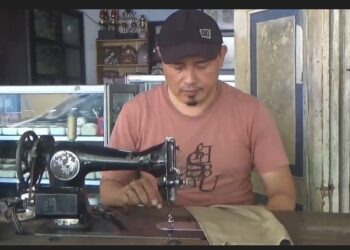 Penjahit Kaki Lima Sumringah, Jelang Idul Fitri Orderan Permak Pakaian Meningkat