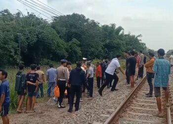 Nekat Bopong Sepeda di Perlintasan Tertutup, Lansia Blitar Tewas Disambar KA Kertanegara