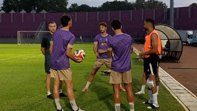 Duel Juru Taktik Matador: Persik Kediri Usung Misi Bangkit, Persita Tangerang Ogah Terpeleset