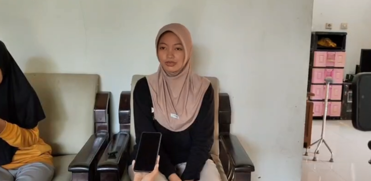 Dilema Atlet Kriket Peraih Medali Porprov, Lolos Jalur Prestasi di UM, Kini Terancam Tak Kuliah Akibat Biaya dan Rawat Ibu Sakit Tumor