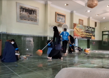 Rawat Semangat Gotong Royong, Ratusan Relawan se-Nusantara ‘Gerebek’ Lima Masjid di Tulungagung