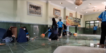 Rawat Semangat Gotong Royong, Ratusan Relawan se-Nusantara ‘Gerebek’ Lima Masjid di Tulungagung