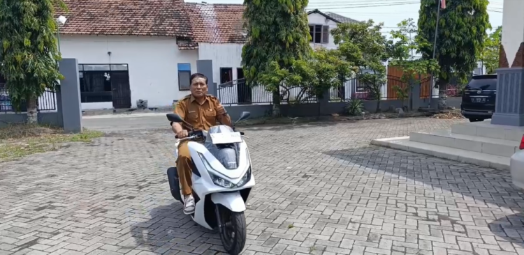 Tingkatkan Pelayanan Masyarakat, Pengadaan Motor Dinas PCX untuk Kades di Jombang Mulai Direalisasikan