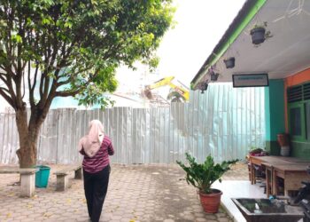 Pembangunan Gerai Koperasi Gusur Fasilitas SDN Tlogo 2 Blitar, Wali Murid Protes Keras